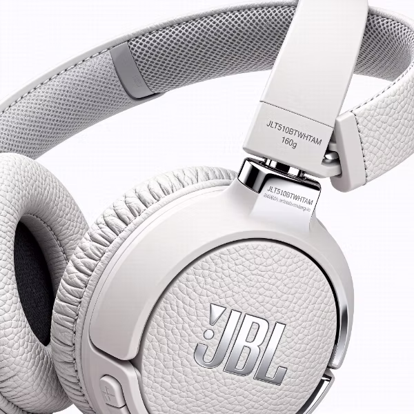 使用AI商品图生成器生成的产品细节图